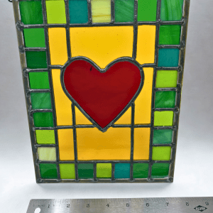 Red and Green - Image 4